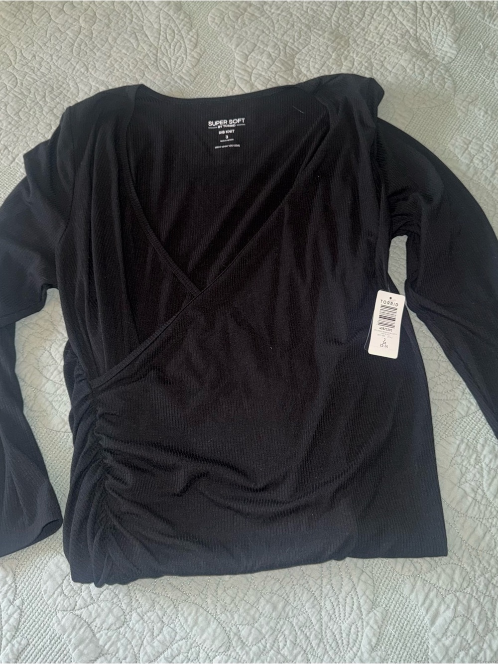 torrid Black Ribbed Surplice Long Sleeve Top NWT - Picture 4 of 5